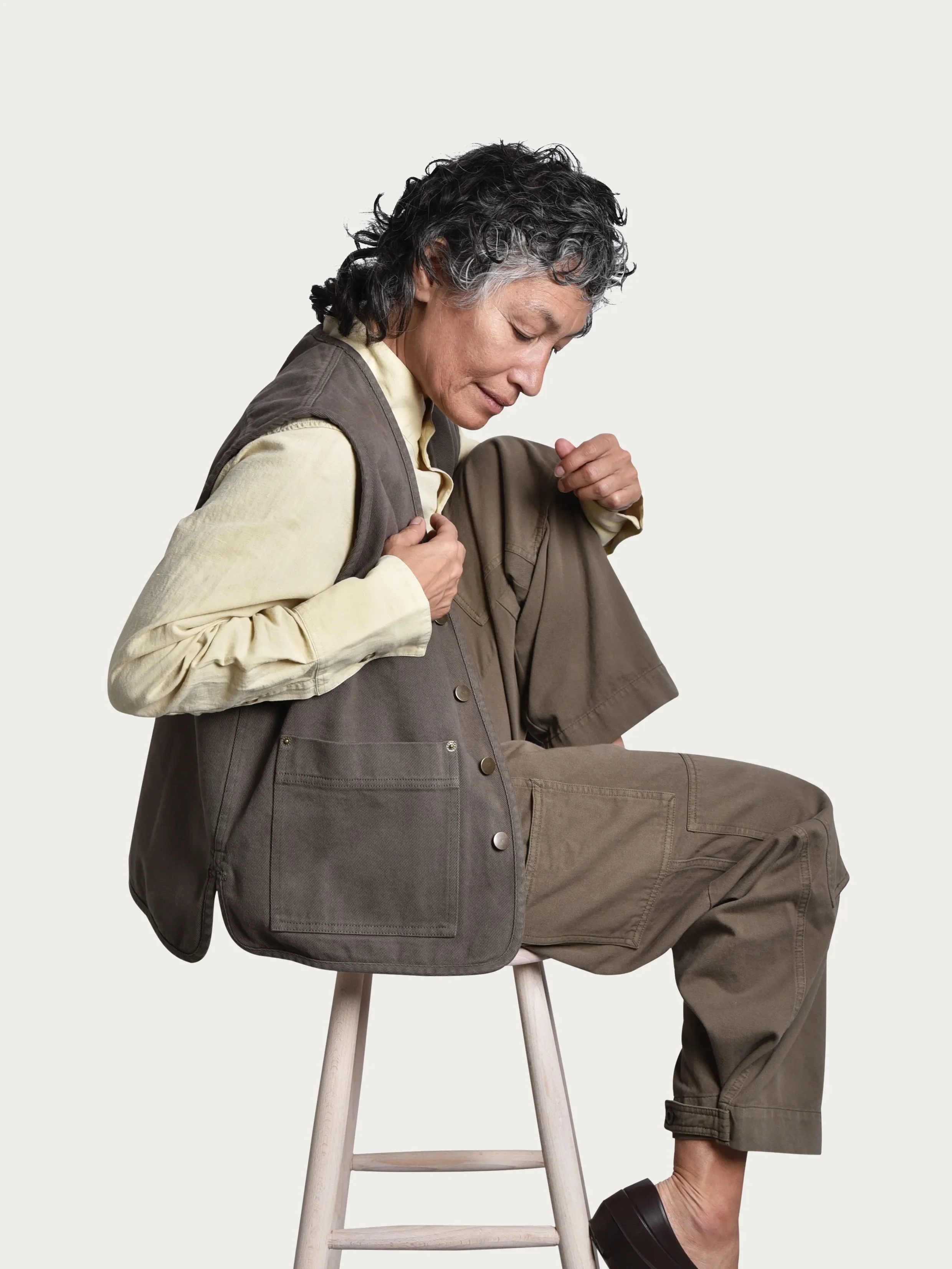 Trädgårdsväst 'Ro' olive green - Image 5